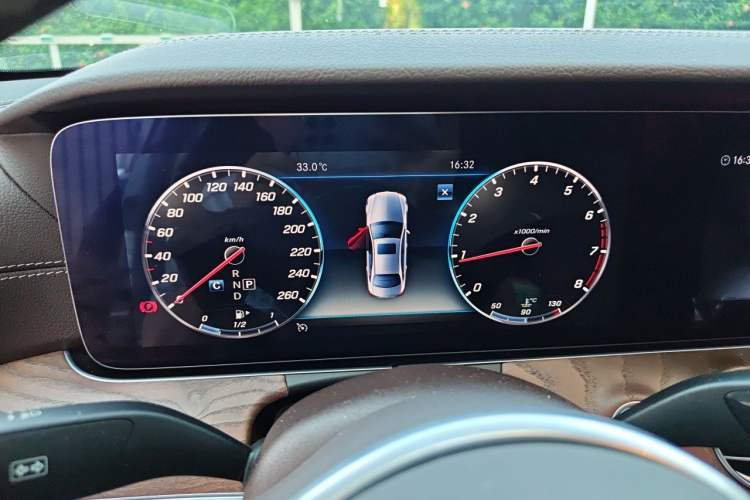 Used Mercedes-Benz E-Class 2020 Facelift E 300 L Stylish Edition Instrument Cluster