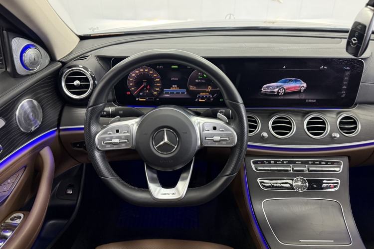 Used Mercedes-Benz E-Class 2020 E 260 L Sport Edition Interior 1