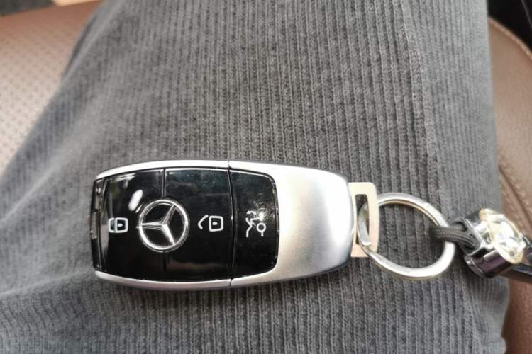 Used Mercedes-Benz E-Class 2020 E 300 L Sport Luxury Edition Interior 1