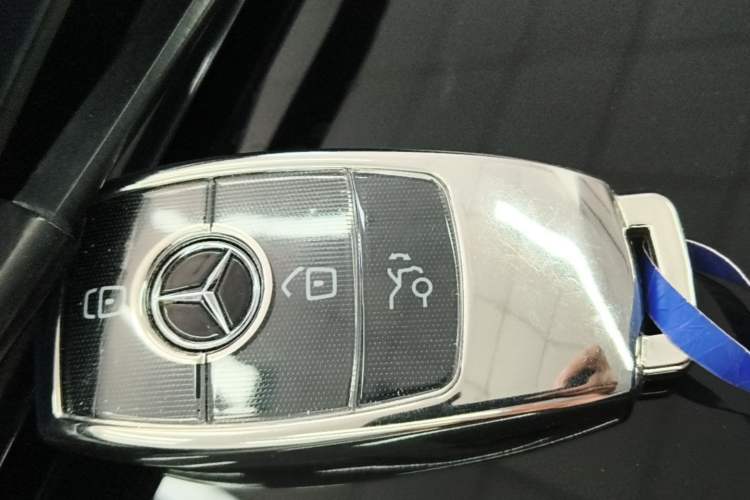 Used Mercedes-Benz E-Class 2020 Facelift E 300 L Stylish Edition Interior 1
