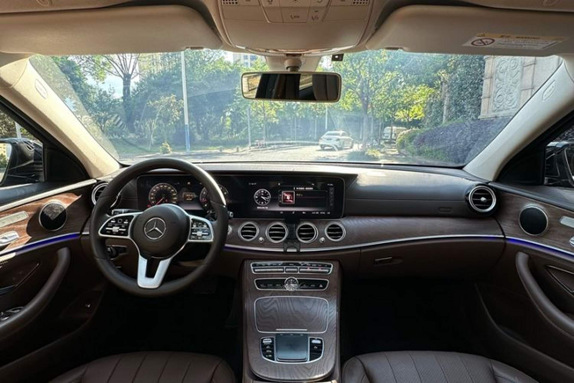 Used Mercedes-Benz E-Class 2020 E 300 L Stylish Model Interior 1