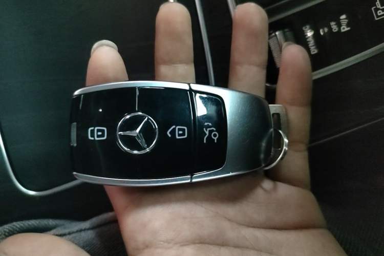 Used Mercedes-Benz E-Class 2020 E 260 L Sport Edition Interior 1