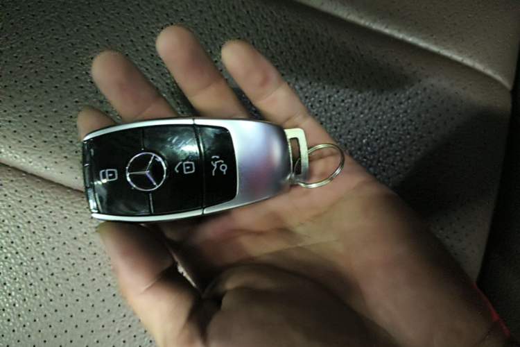 Used Mercedes-Benz E-Class 2020 Restyled E 300 L Sporty and Stylish Edition Interior 1
