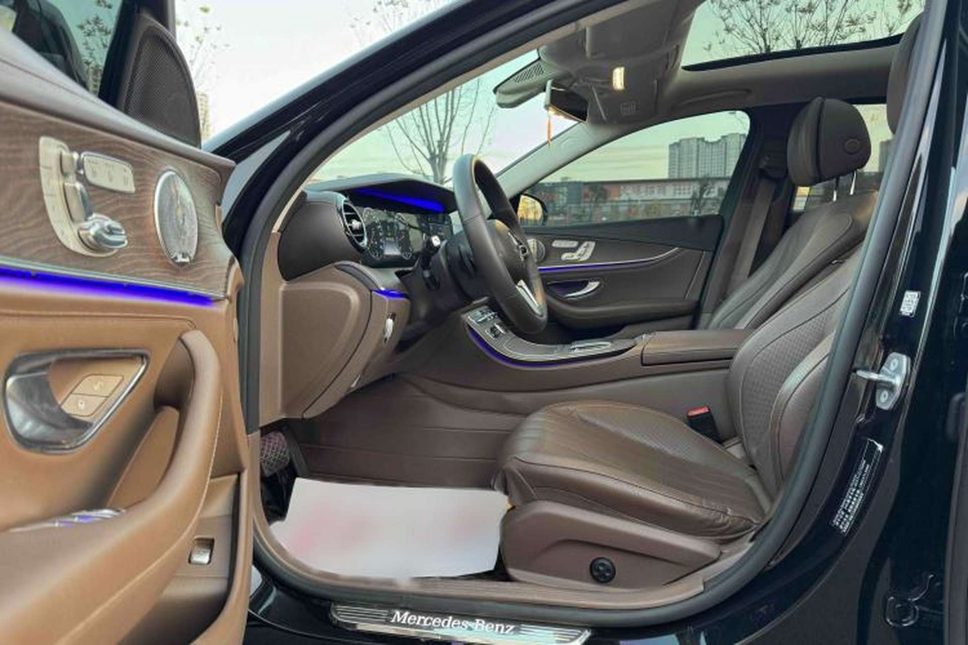 Used Mercedes-Benz E-Class 2020 Restyled E 300 L Exclusive Edition Interior 1