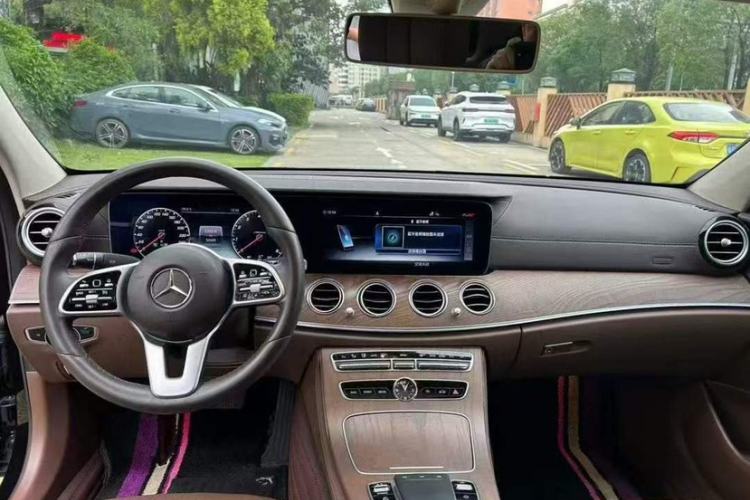 Used Mercedes-Benz E-Class 2020 Facelift E 300 L Stylish Edition Interior 1