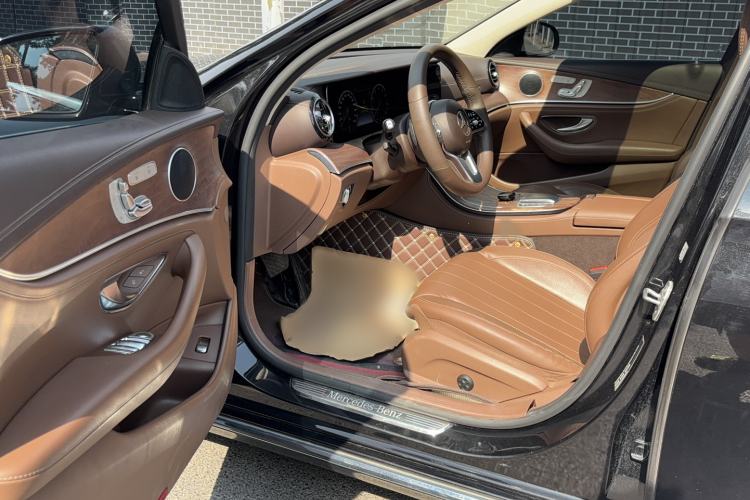 Used Mercedes-Benz E-Class 2020 Facelift E 300 L Stylish Edition Interior 1