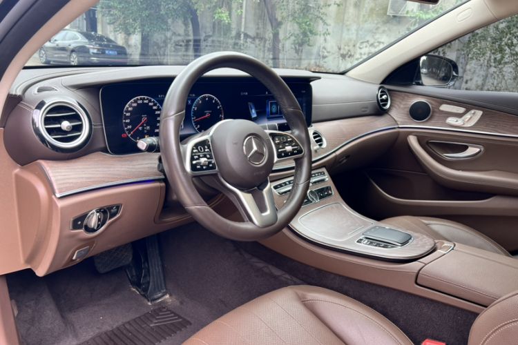 Used Mercedes-Benz E-Class 2020 Facelift E 300 L Stylish Edition Interior 11