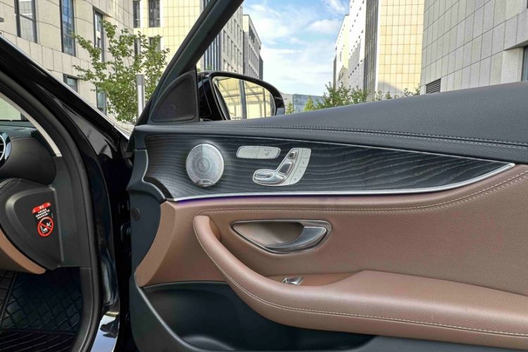 Used Mercedes-Benz E-Class 2020 Restyled E 300 L Sport Exclusive Edition Interior 2