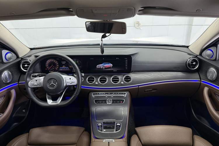 Used Mercedes-Benz E-Class 2020 E 260 L Sport Edition Interior 2