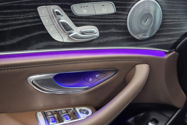 Used Mercedes-Benz E-Class 2020 Restyled E 300 L Sport Exclusive Edition Interior 2