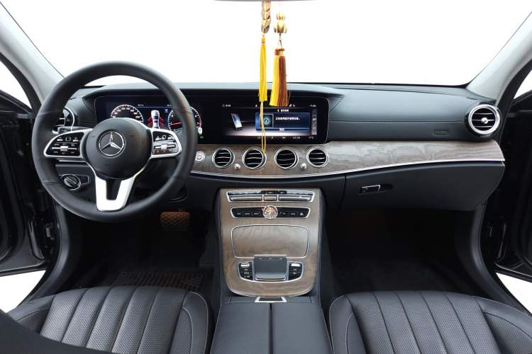 Used Mercedes-Benz E-Class 2020 Restyled E 300 L Exclusive Edition Interior 2