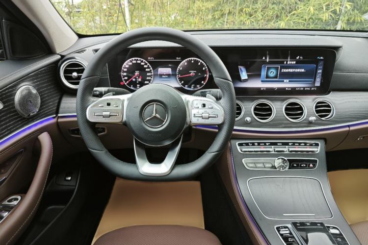 Used Mercedes-Benz E-Class 2020 Restyled E 300 L Sporty and Stylish Edition Interior 2