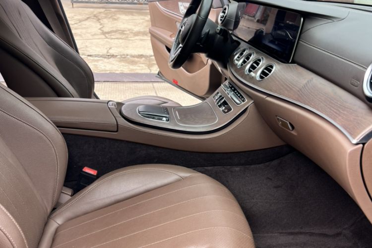 Used Mercedes-Benz E-Class 2020 Facelift E 300 L Stylish Edition Interior 2