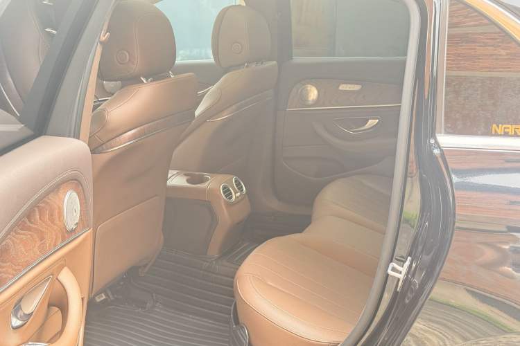 Used Mercedes-Benz E-Class 2020 Facelift E 260 L Interior 2