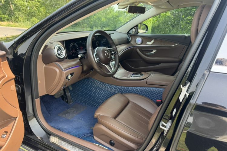 Used Mercedes-Benz E-Class 2020 E 260 L Interior 2