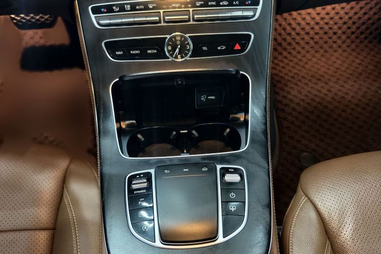 Used Mercedes-Benz E-Class 2020 Restyled E 300 L Sport Exclusive Edition Interior 2