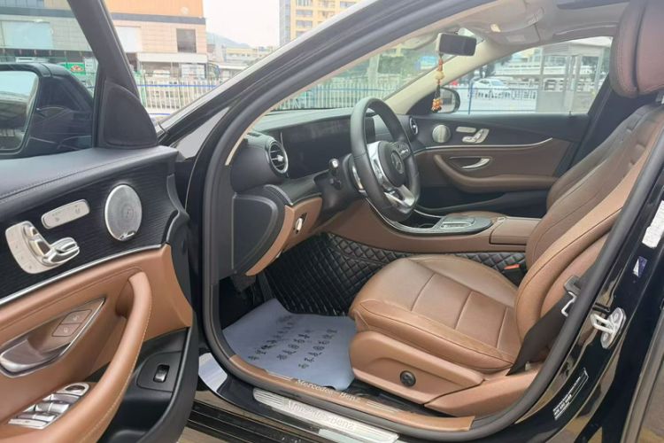 Used Mercedes-Benz E-Class 2020 E 300 L Sport Luxury Edition Interior 2