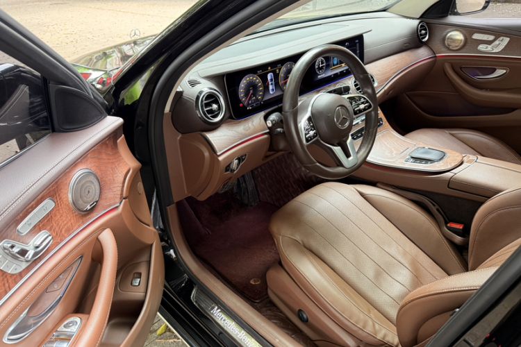 Used Mercedes-Benz E-Class 2020 E 300 L Stylish Model Interior 2