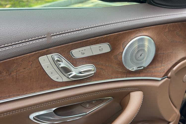 Used Mercedes-Benz E-Class 2020 E 300 L Luxury Model Interior 2
