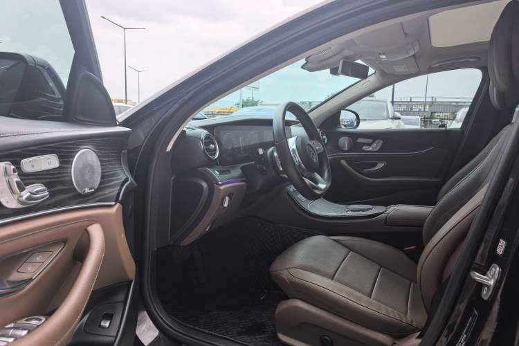 Used Mercedes-Benz E-Class 2020 Restyled E 300 L Sport Exclusive Edition Interior 3