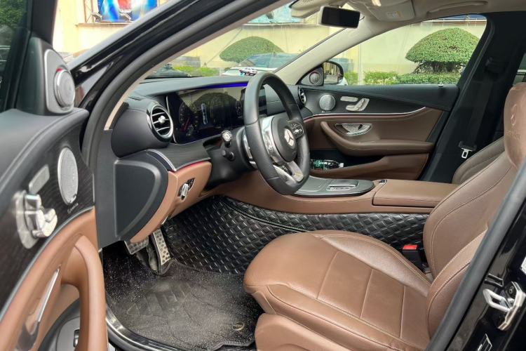 Used Mercedes-Benz E-Class 2020 E 300 L Sport Luxury Edition Interior 3