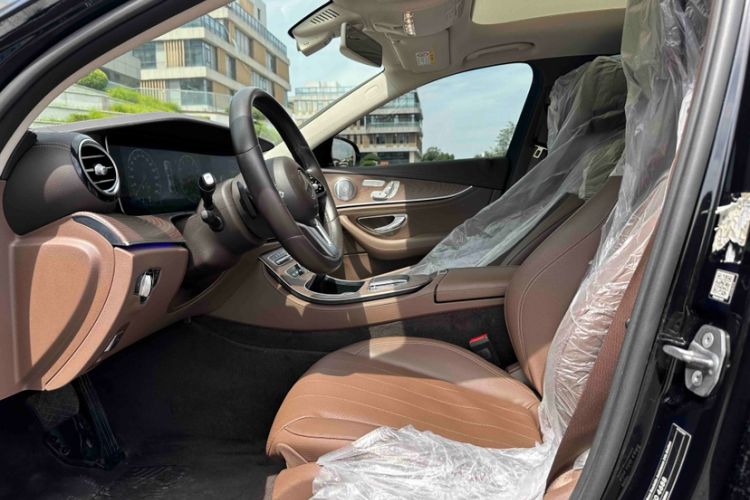 Used Mercedes-Benz E-Class 2020 E 300 L Stylish Model Interior 3