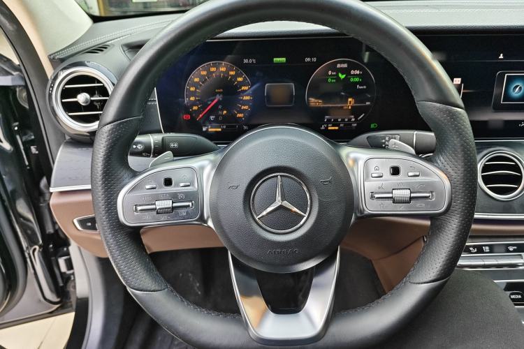 Used Mercedes-Benz E-Class 2020 E 260 L Sport Edition Interior 3