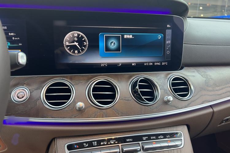 Used Mercedes-Benz E-Class 2020 Facelift E 300 L Stylish Edition Interior 3