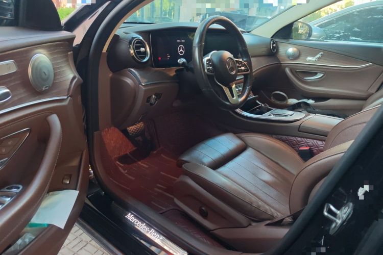 Used Mercedes-Benz E-Class 2020 E 260 L Interior 3