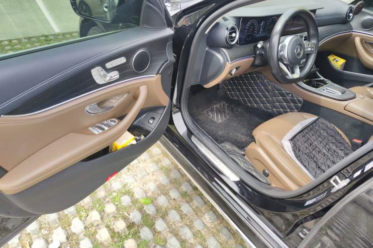 Used Mercedes-Benz E-Class 2020 Restyled E 300 L Sporty and Stylish Edition Interior 3