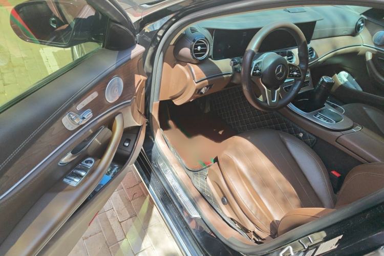 Used Mercedes-Benz E-Class 2020 E 300 L Luxury Model Interior 3