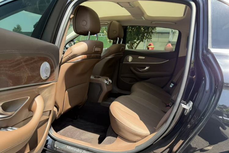 Used Mercedes-Benz E-Class 2020 E 300 L Stylish Model Interior 3