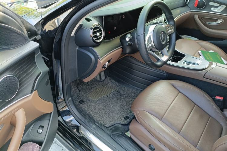 Used Mercedes-Benz E-Class 2020 E 300 L Sporty and Stylish Model Interior 3