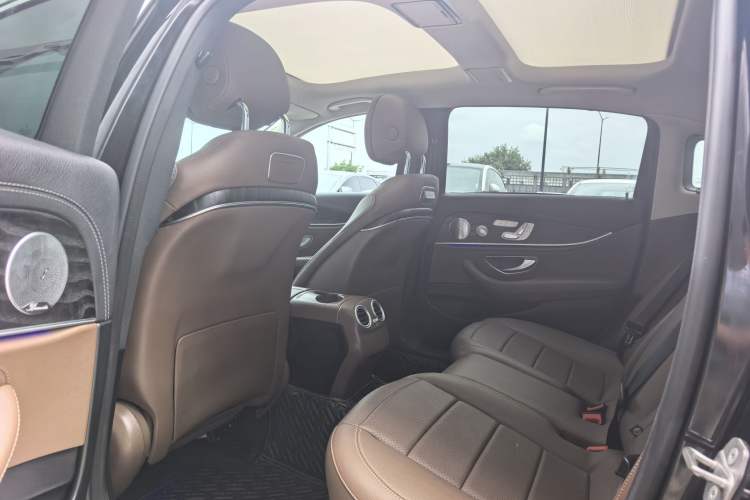 Used Mercedes-Benz E-Class 2020 Restyled E 300 L Sport Exclusive Edition Interior 4