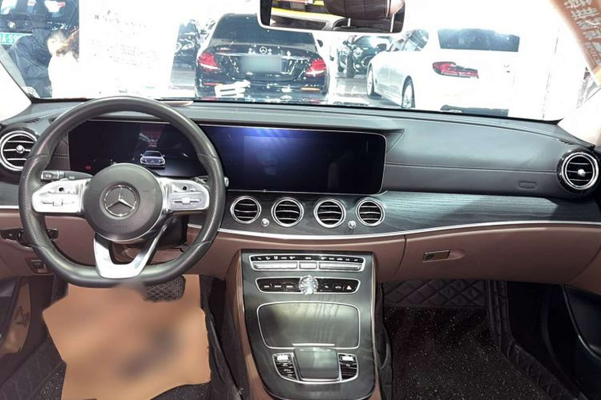 Used Mercedes-Benz E-Class 2020 Restyled E 300 L Sporty and Stylish Edition Interior 4