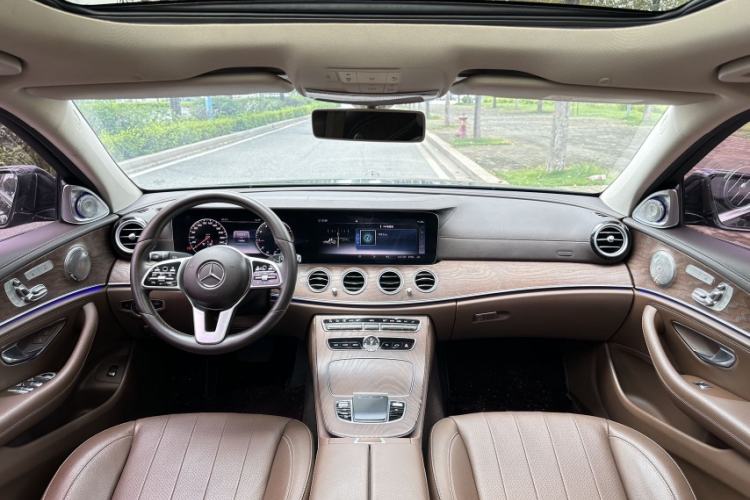 Used Mercedes-Benz E-Class 2020 Facelift E 300 L Stylish Edition Interior 4