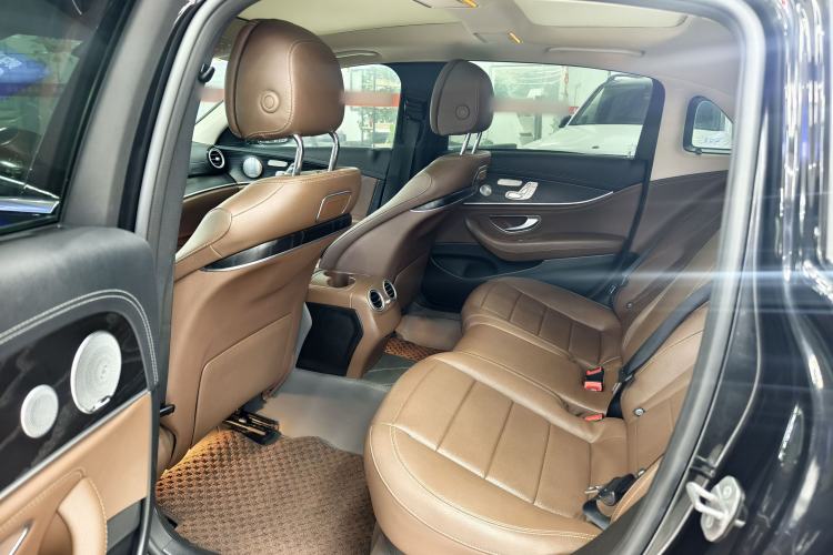 Used Mercedes-Benz E-Class 2020 Restyled E 300 L Sport Exclusive Edition Interior 4