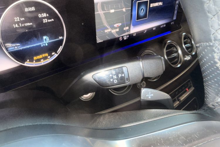 Used Mercedes-Benz E-Class 2020 E 300 L Sport Luxury Edition Interior 4