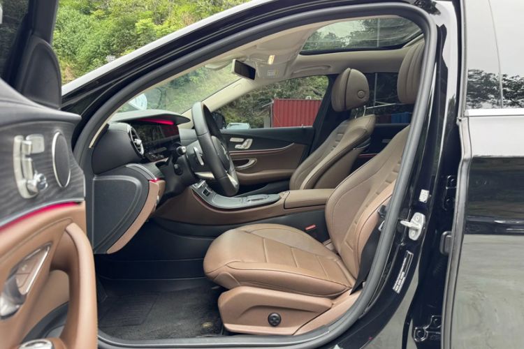 Used Mercedes-Benz E-Class 2020 Restyled E 300 L Sporty and Stylish Edition Interior 4