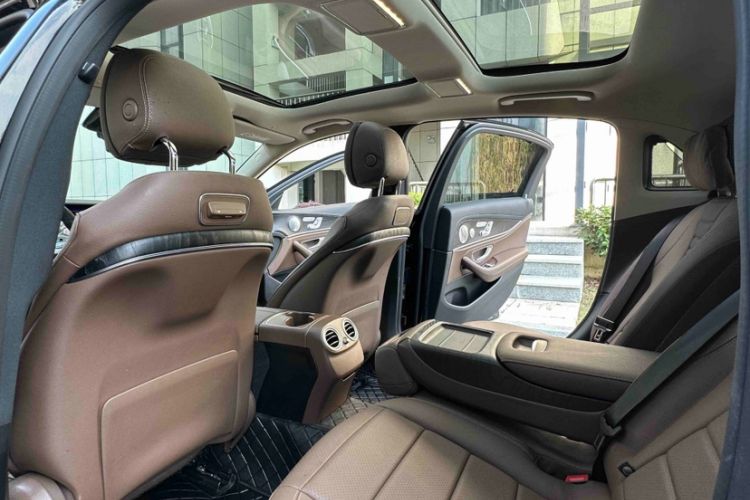 Used Mercedes-Benz E-Class 2020 Restyled E 300 L Sport Exclusive Edition Interior 5