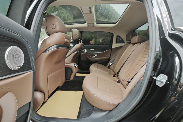 Used Mercedes-Benz E-Class 2020 Restyled E 300 L Sporty and Stylish Edition Interior 5