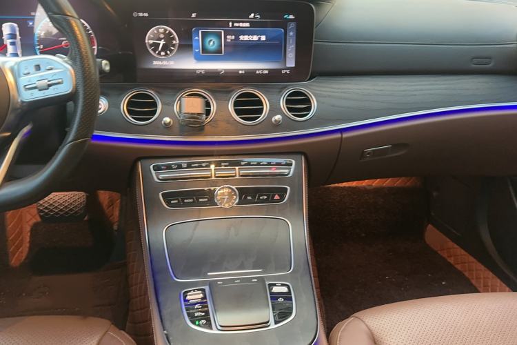 Used Mercedes-Benz E-Class 2020 Restyled E 300 L Sporty and Stylish Edition Interior 5