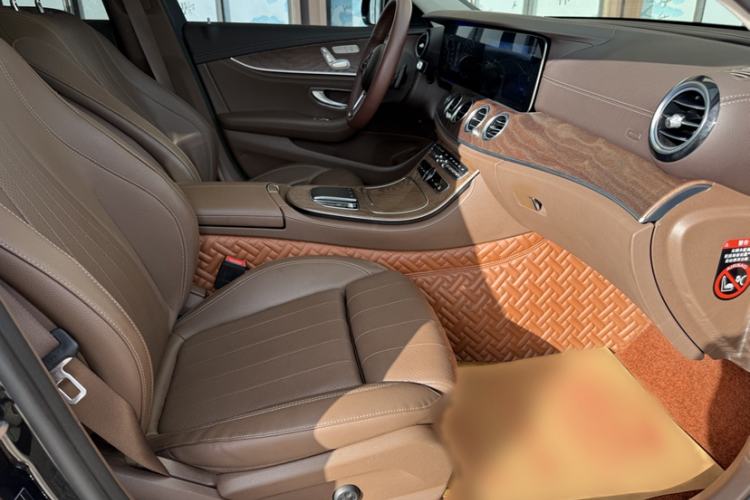 Used Mercedes-Benz E-Class 2020 Facelift E 260 L Interior 5