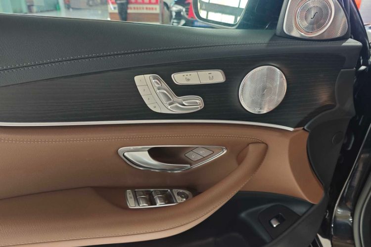 Used Mercedes-Benz E-Class 2020 Restyled E 300 L Sport Exclusive Edition Interior 5