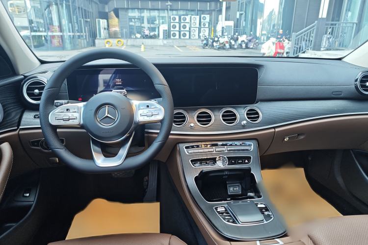 Used Mercedes-Benz E-Class 2020 Restyled E 300 L Sport Exclusive Edition Interior 6