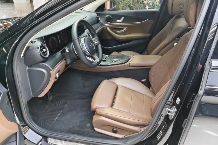Used Mercedes-Benz E-Class 2020 E 260 L Sport Edition Interior 6