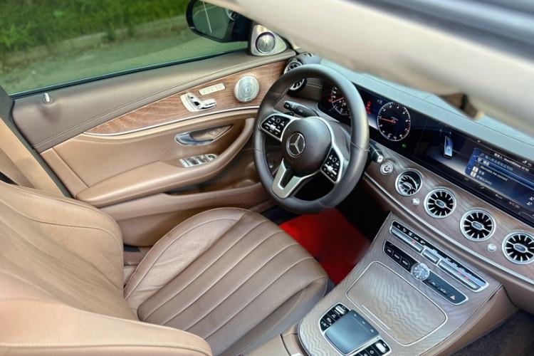 Used Mercedes-Benz E-Class 2020 Restyled E 300 L Exclusive Edition Interior 6