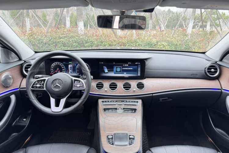 Used Mercedes-Benz E-Class 2020 E 260 L Interior 7