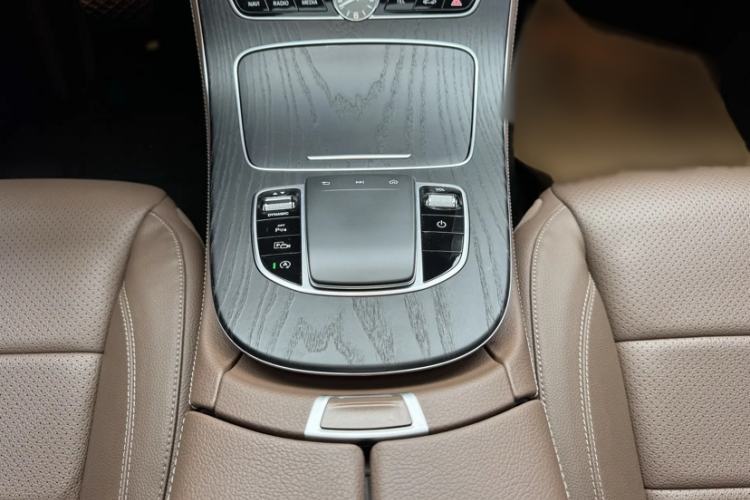 Used Mercedes-Benz E-Class 2020 Restyled E 300 L Sporty and Stylish Edition Interior 7