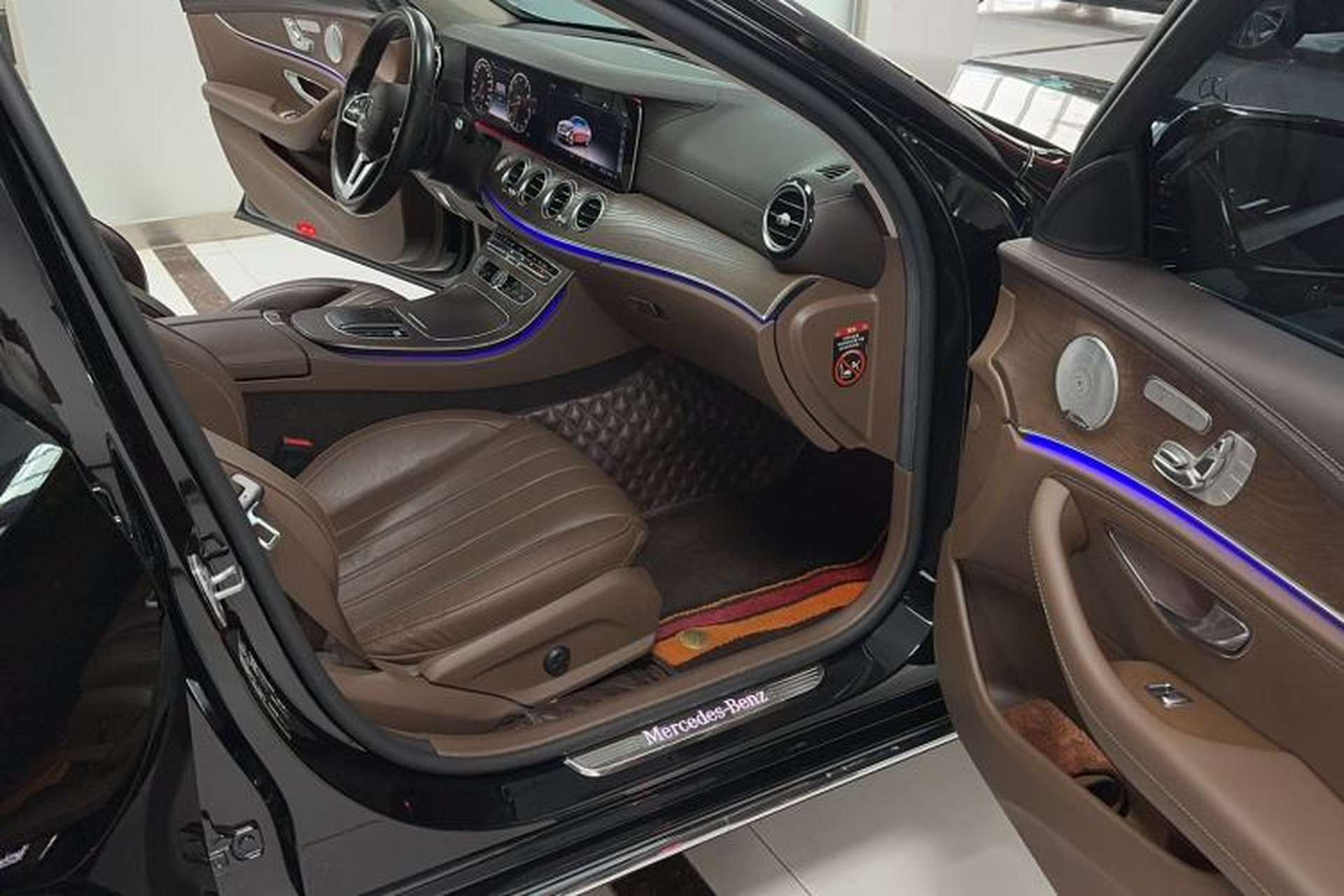 Used Mercedes-Benz E-Class 2020 Restyled E 300 L Exclusive Edition Interior 8